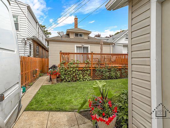 3rd image of 5737 W Waveland Ave