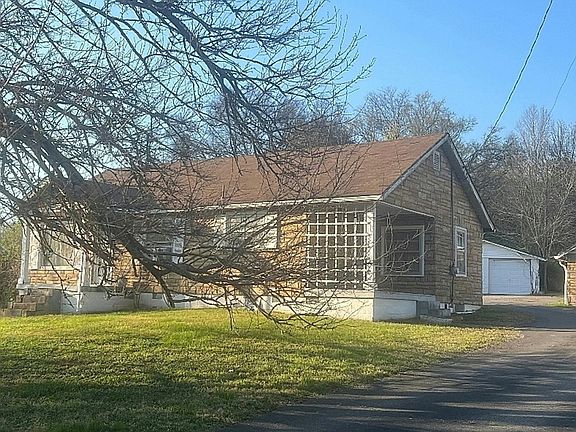 2nd image of 1124 Due West Ave N