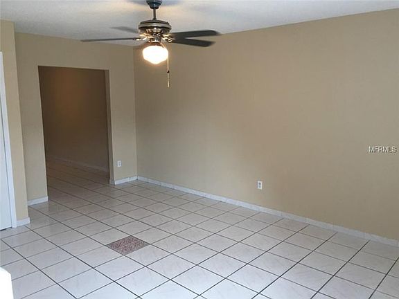 4th image of 609 Casa Park East Ct