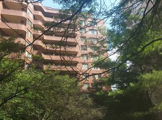 4550 Park Ave #914, Chevy chase, MD 20815