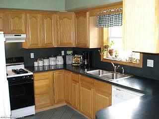 2nd image of 116 Constitution Dr