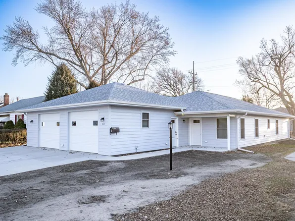 825 S 8th St, Norfolk, NE 68701