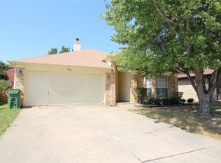 5300 Vista Verde Dr, Arlington, TX 76017