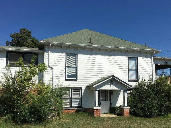 84 S Main St #2, Ellijay, GA 30540