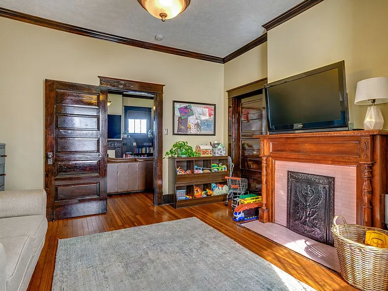 801 Shelby Ave — Photo 10