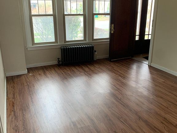 3rd image of 601 Colvin Ave #12