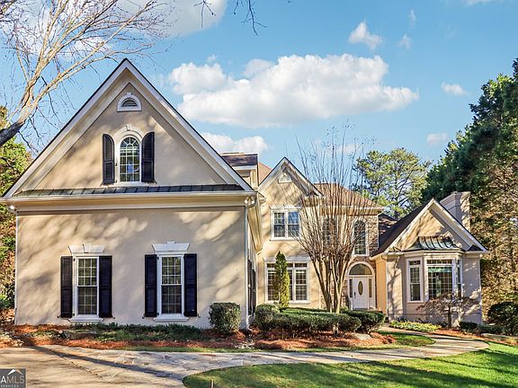 2nd image of 1020 Ven Villa Rd