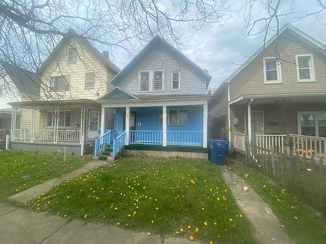 FRONT HOUSE_06062024
