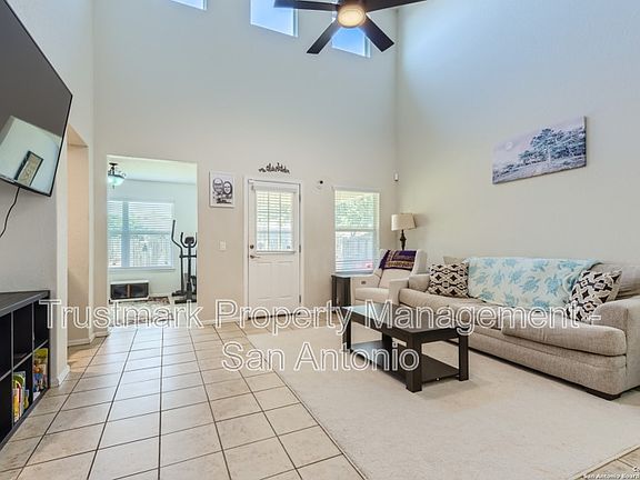 2nd image of 5524 Columbia Dr