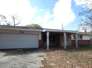 1194 Sousa Dr, Largo, FL 33771