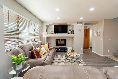 1387 E 10th Pl #ID1495038P Photo 1