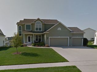 2618 Covey Ct, Cedar Falls, IA 50613