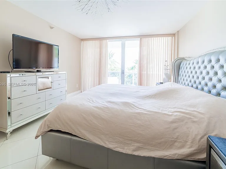 16711 Collins Ave #303 — Photo 27