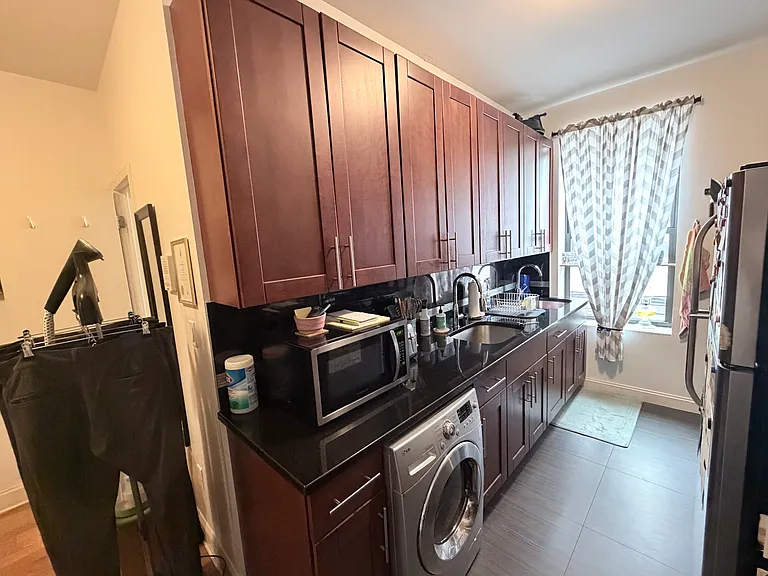1460 Carroll St #3D — Photo 2