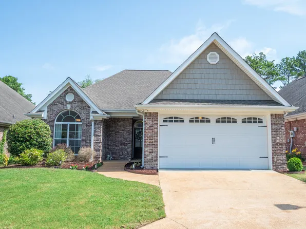 305 Suzanne Ave, Starkville, MS 39759