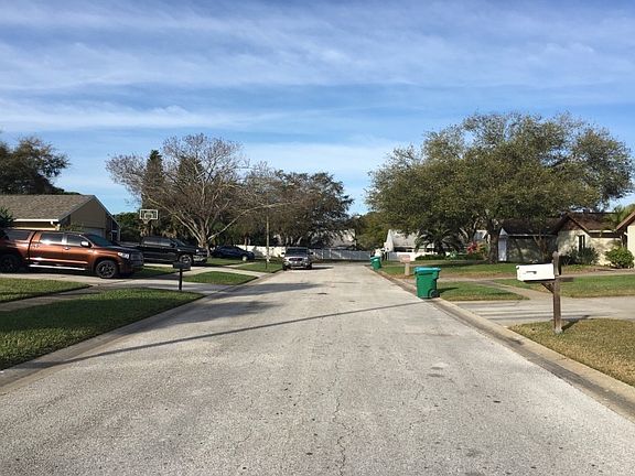 4th image of 950 Cortland Way