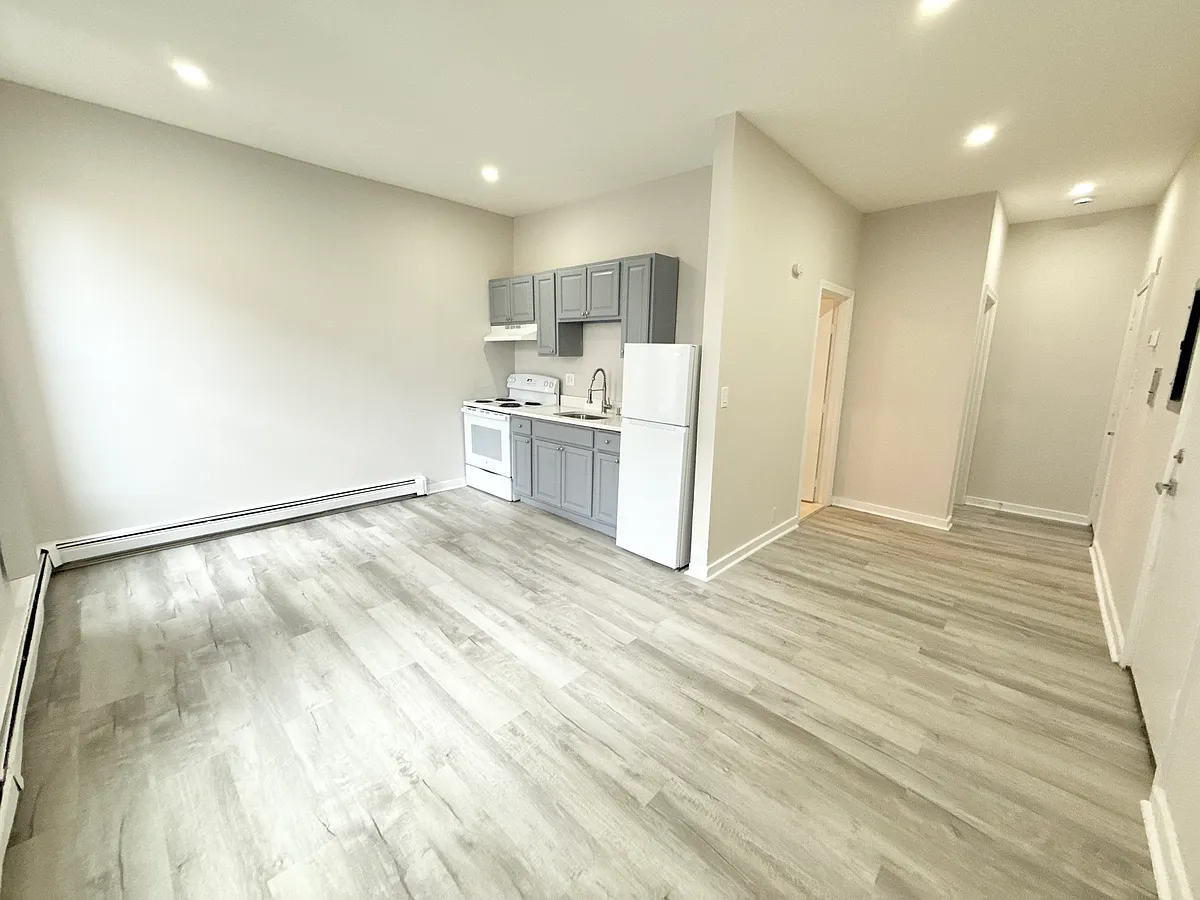 Building Photo - 9 Ruggles St #1