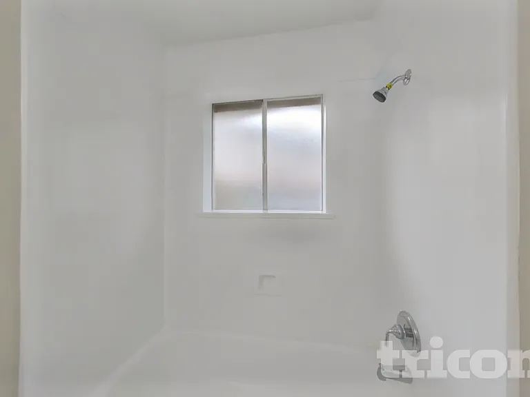 14831 Waterside Dr — Photo 16