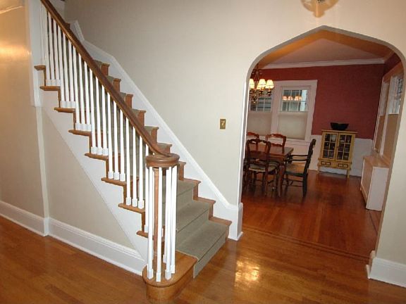 ENTRY FOYER