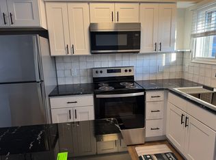 332 N Rochester Rd #5, Clawson, MI 48017