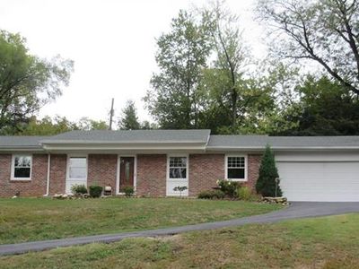 2024 Hayden Park Ln, Hannibal, MO, 63401