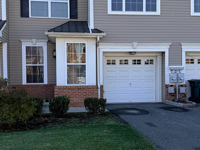 24 Vincent Behan Blvd #24 — Photo 3