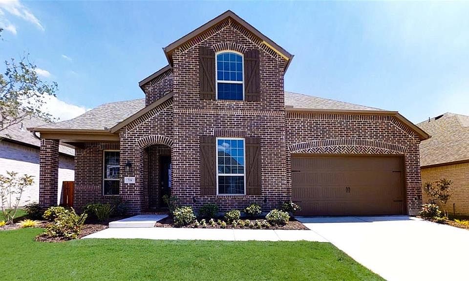 1st image of 716 Glen Crossing Dr