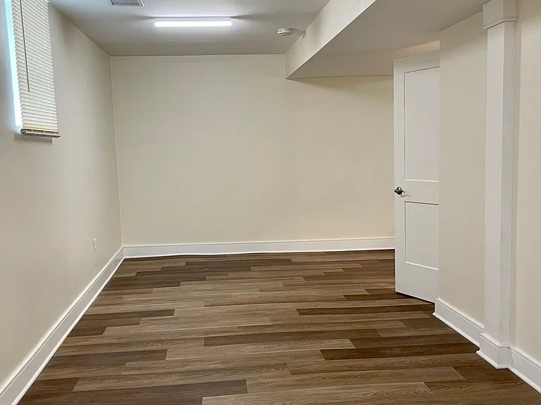34 Wilson Ave — Photo 12