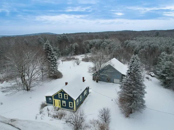 692 Mercer Road, Norridgewock, ME 04957