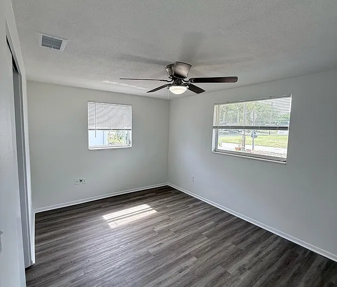 5020 Vickers Dr — Photo 29