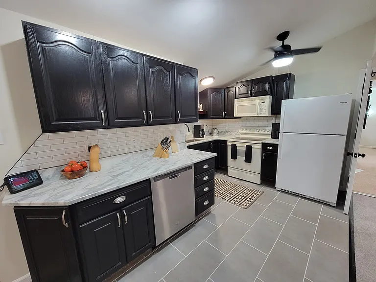 217 Pearl St #2 — Photo 22