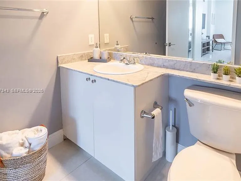 18800 NE 29th Ave #614 — Photo 16