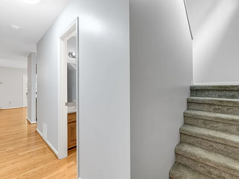 103 Parkway Vista Dr — Photo 13