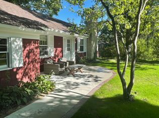 212 El Centro Blvd SE, East Grand Rapids, MI