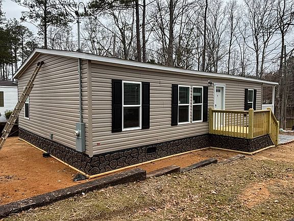 3rd image of 250 Cedar Heights Rd #85