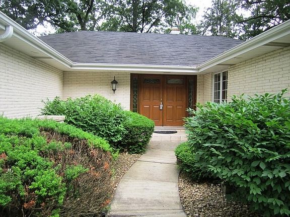 2nd image of 1240 Yorkshire Woods Ct
