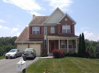 720 Hunton Pl NE, Leesburg, VA 20176