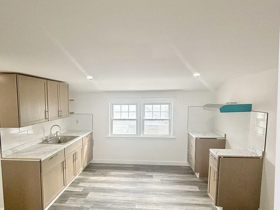 26 Sention Ave #2