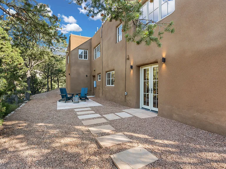 1615 Camino De Cruz Blanca — Photo 49