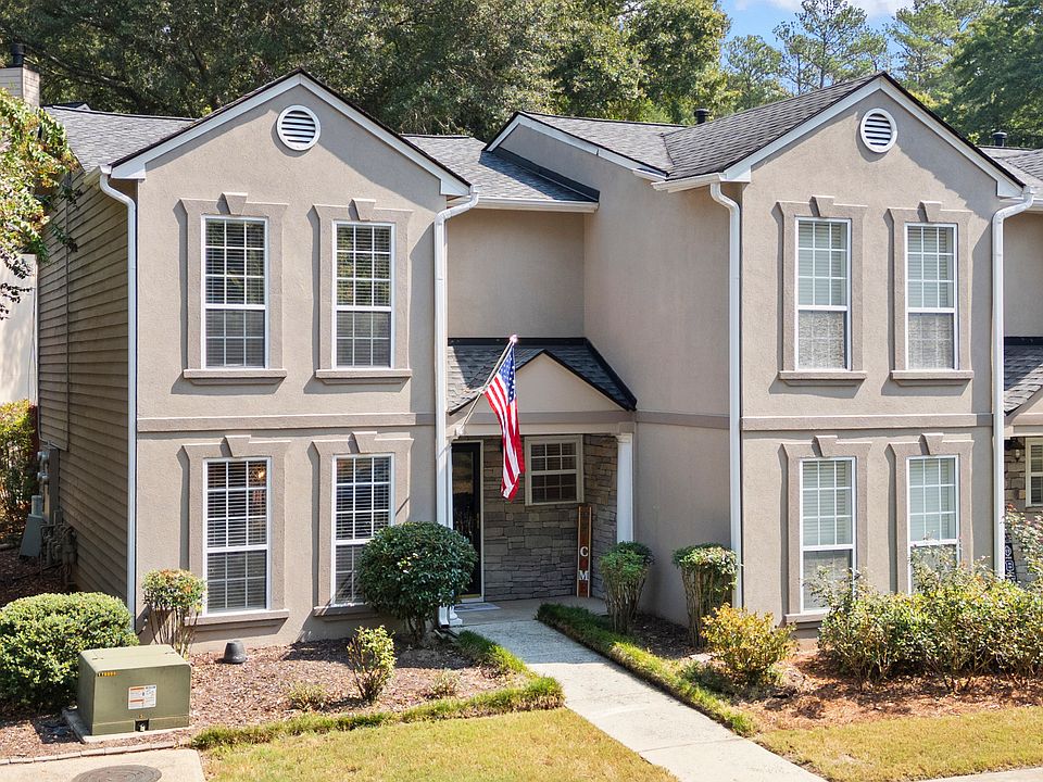 1st image of 601 Masons Creek Cir