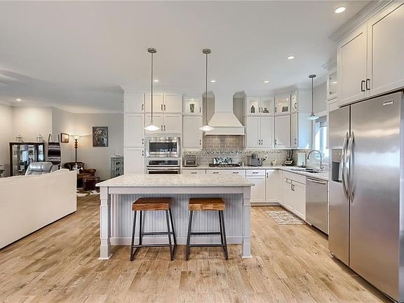 5th image of 80 Chickadee Ln #80