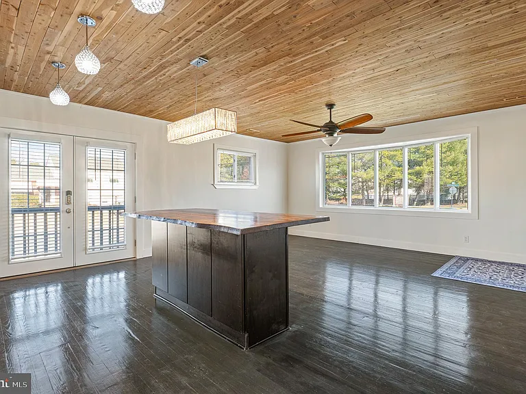 312 N Hammonds Ferry Rd — Photo 23