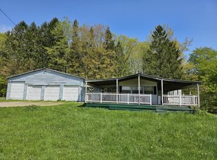 22668 Reeds Corners Rd, Conneautville, PA 16406