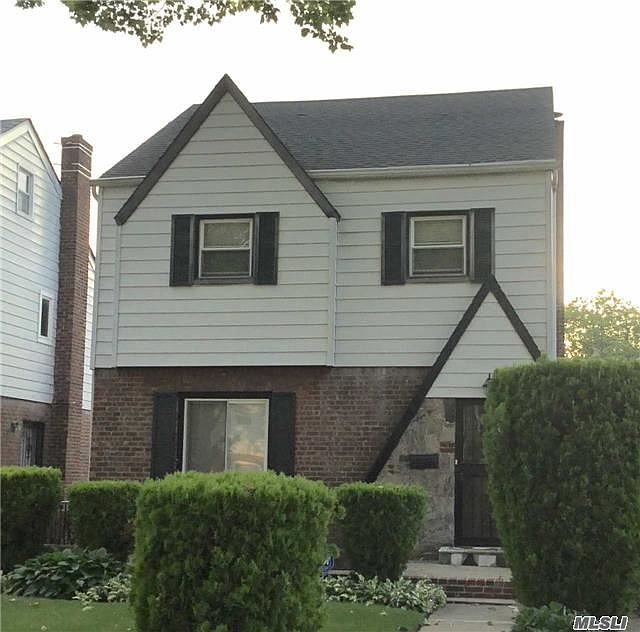 1st image of 11523 223rd St