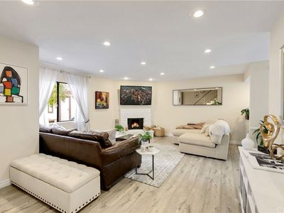 12330 Magnolia Blvd APT 114, Valley Village, CA, 91607