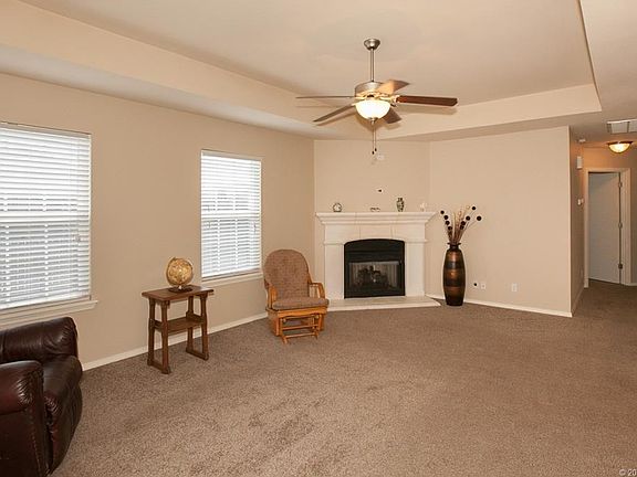 5th image of 6 Fairlane Dr