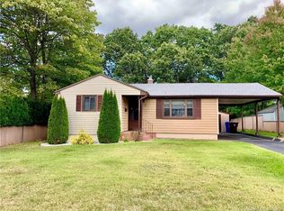 26 Laurie Dr, Enfield, CT 06082