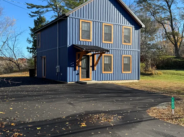 1072 N Main St, Brewer, ME 04412