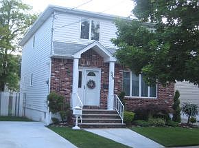 1st image of 300 Isabella Ave