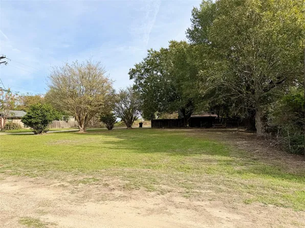 151 Trout Ln, Somerville, TX 77879